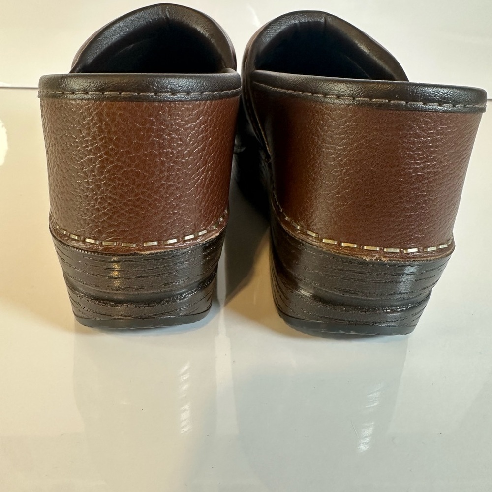 Dansko Shoes - Picture 6 of 11